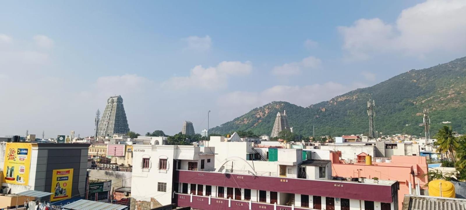 Sa Residency Hotell Tiruvannāmalai Exteriör bild